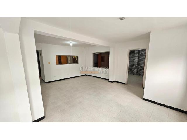 Oficinas y Consultorios, Alquiler en San Cayetano