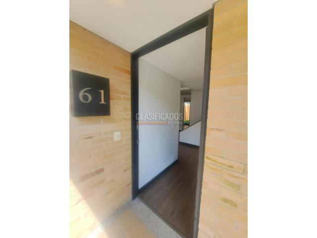 Casas, Alquiler en Chía