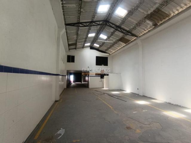 Locales y Bodegas, Alquiler en Alameda