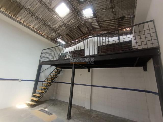 Locales y Bodegas, Alquiler en Alameda