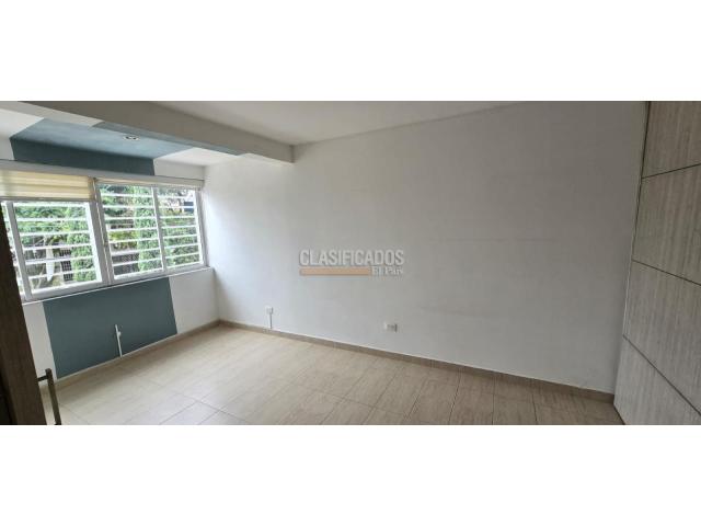 Casas, Venta en La Flora