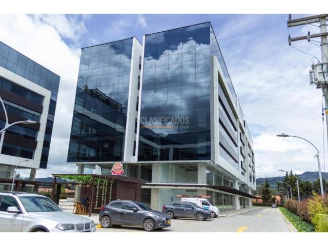 Oficinas y Consultorios, Venta en Cajica