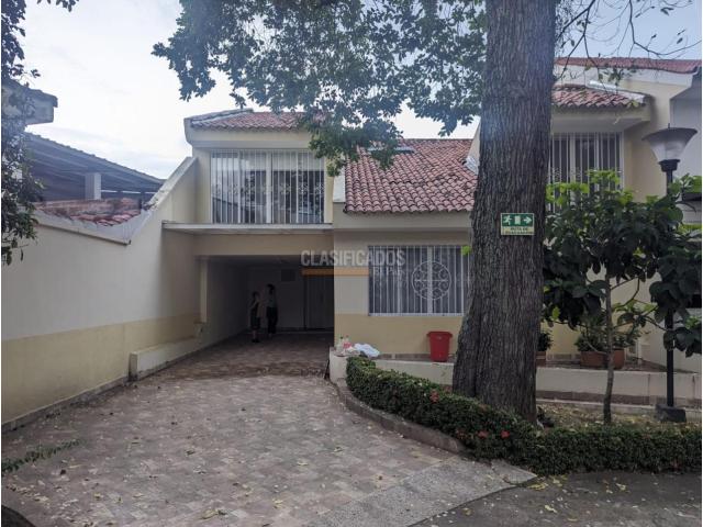 Casas, Venta en El Limonar