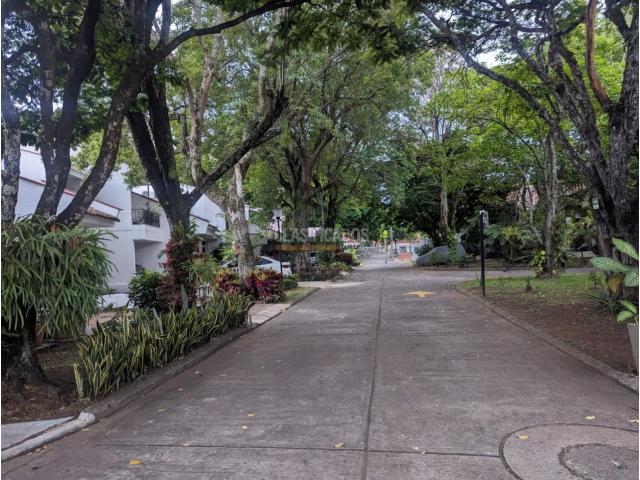 Casas, Venta en El Limonar