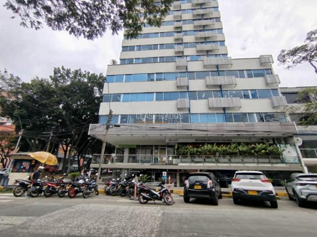 Oficinas y Consultorios, Alquiler en Santa Mónica Residencial