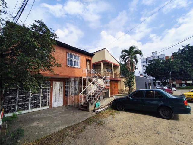 Casas, Venta en Urbanización Militar