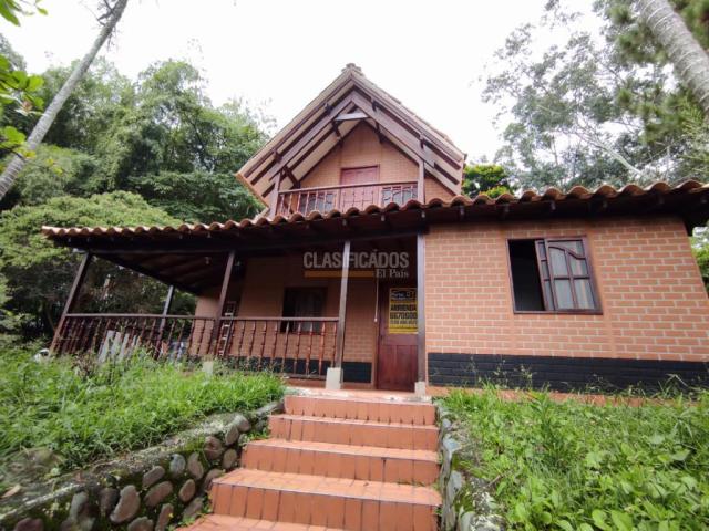 Casas, Alquiler en La Buitrera