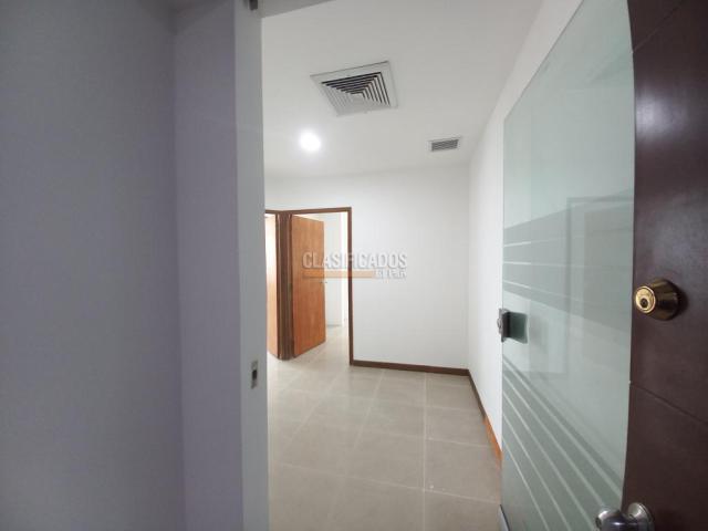 Oficinas y Consultorios, Alquiler en Santa Mónica Residencial