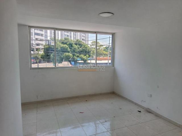 Oficinas y Consultorios, Alquiler en San Vicente