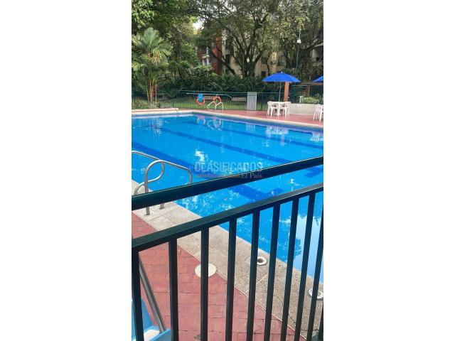 Apartamentos, Venta en Las Quintas de Don Simón