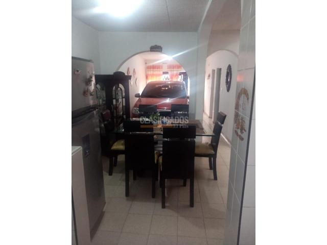 Casas, Venta en El Jardín