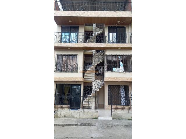 Apartamentos, Alquiler en José Holguín Garcés