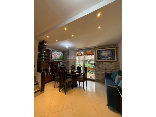 Casas, Venta en Valle del Lili