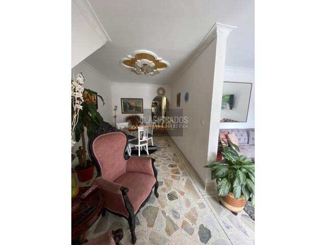 Casas, Venta en Atanasio Girardot