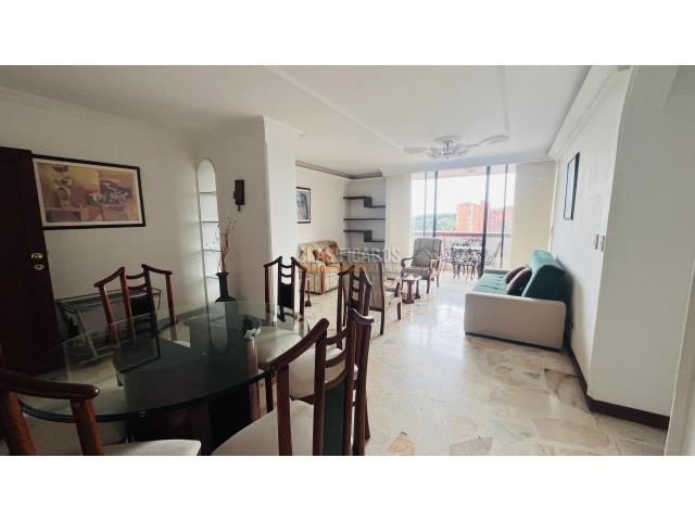 Apartamentos, Venta en Las Quintas de Don Simón