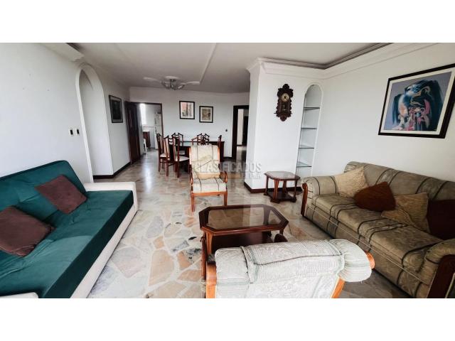 Apartamentos, Venta en Las Quintas de Don Simón