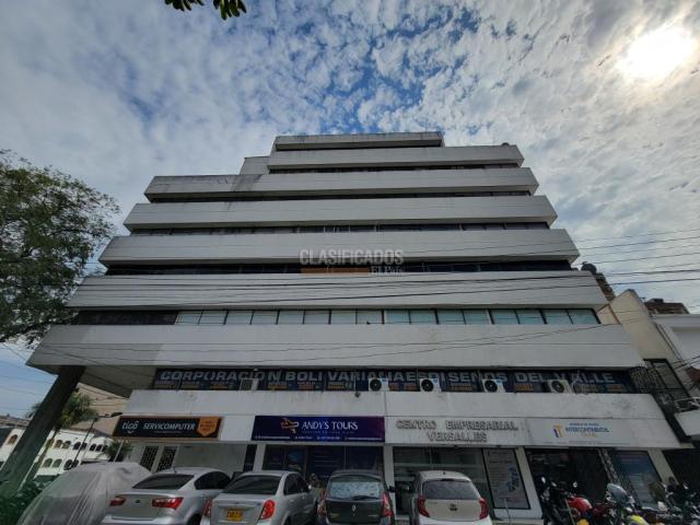 Locales y Bodegas, Venta en Versalles