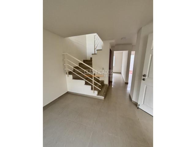 Apartamentos, Alquiler en Puerto Colombia