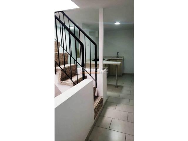 Casas, Venta en Capri