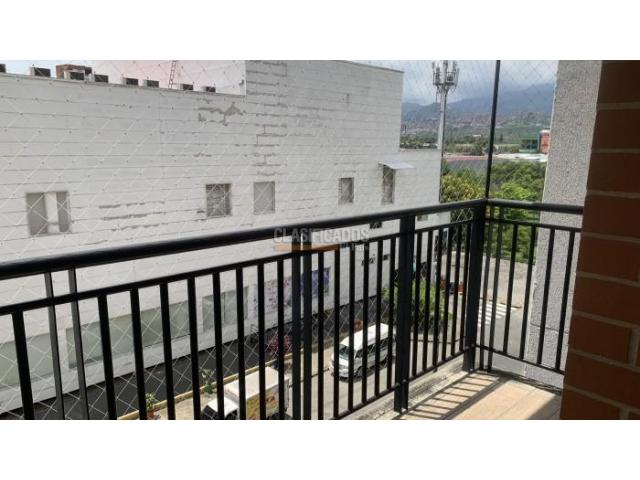 Apartamentos, Venta en Las Quintas de Don Simón