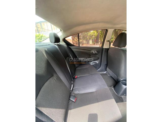 Nissan Versa 2013
