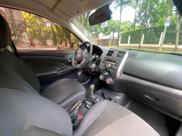 Nissan Versa 2013