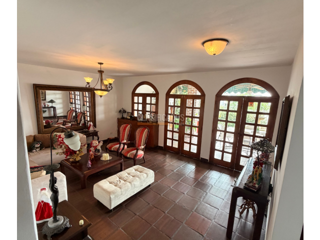 Casas, Alquiler en Juanambú