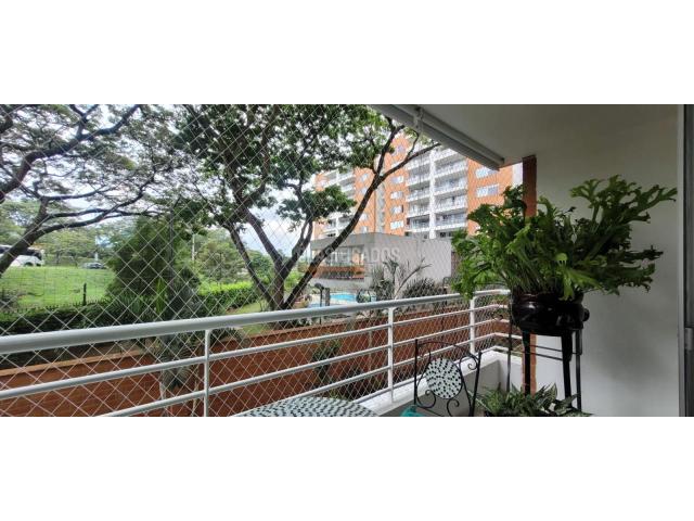 Apartamentos, Venta en Valle del Lili