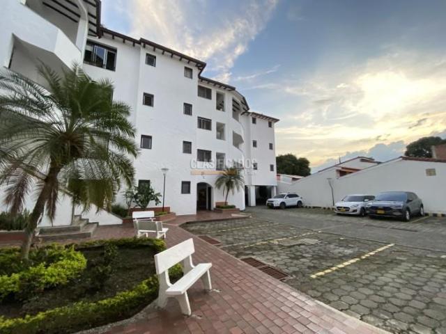 Apartamentos, Venta en Las Quintas de Don Simón