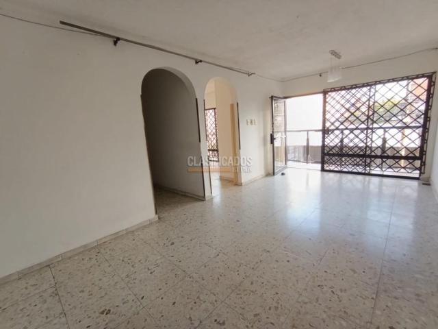 Casas, Alquiler en Salomia