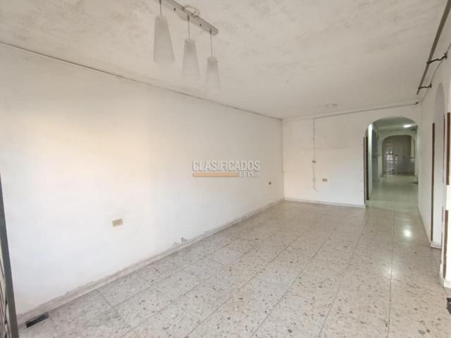 Casas, Alquiler en Salomia