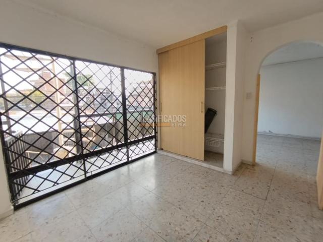 Casas, Alquiler en Salomia