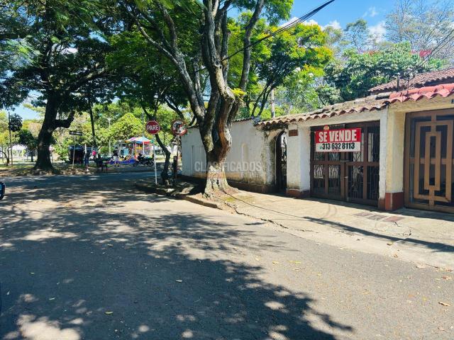 Casas, Venta en El Refugio