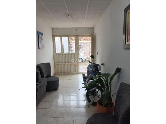 Casas, Venta en Las Américas