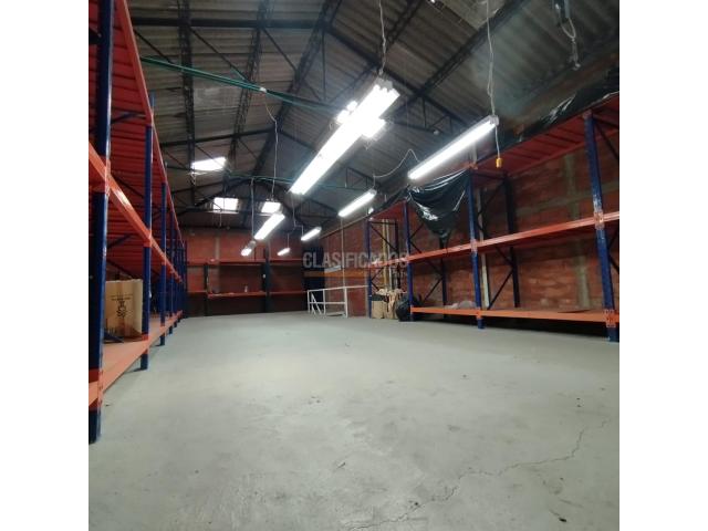 Locales y Bodegas, Alquiler en Alameda