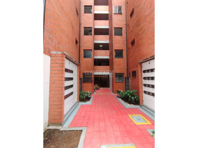 Apartamentos, Alquiler en La Hacienda