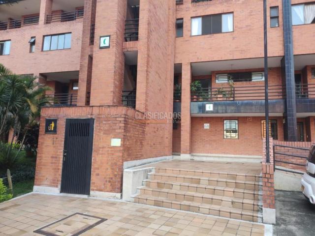 Apartamentos, Alquiler en El Refugio