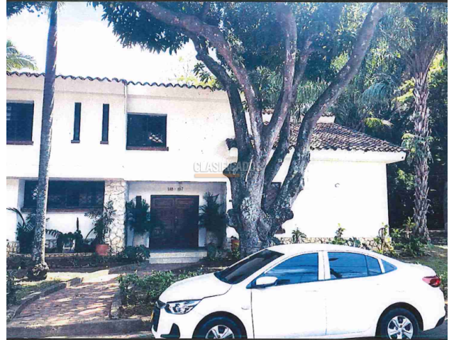 Casas, Venta en Ciudad Jardín