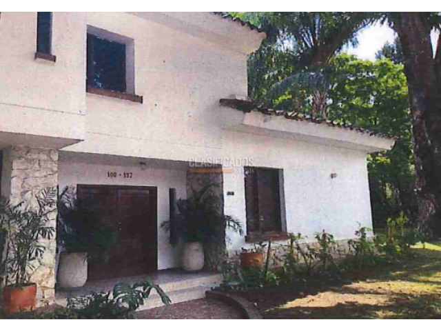 Casas, Venta en Ciudad Jardín