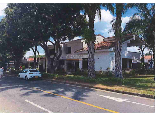 Casas, Venta en Ciudad Jardín