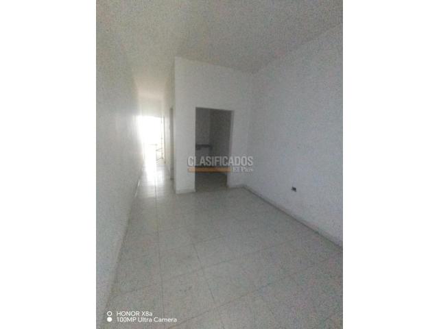 Edificios, Venta en Bretaña