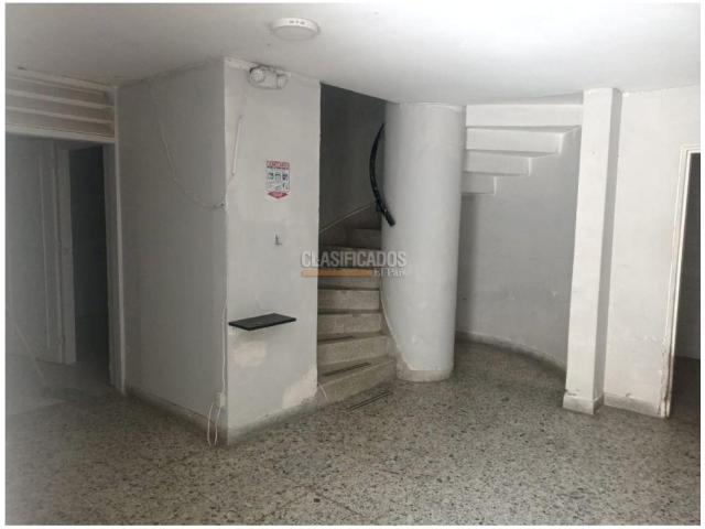 Apartamentos, Venta en Santa Mónica Central