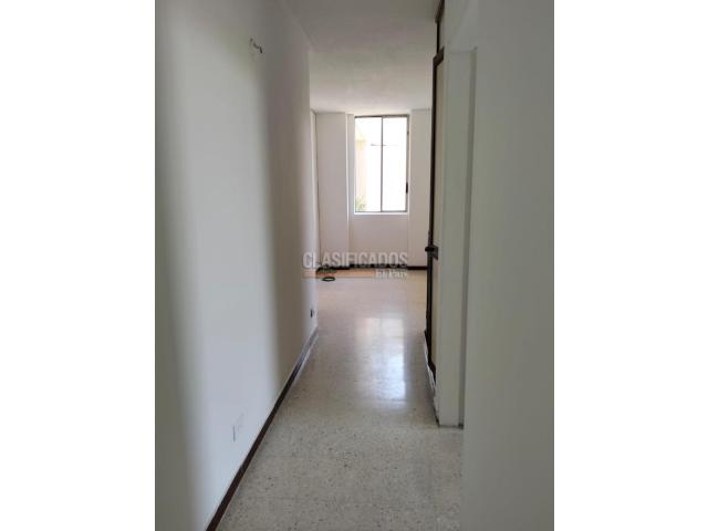 Apartamentos, Alquiler en La Flora