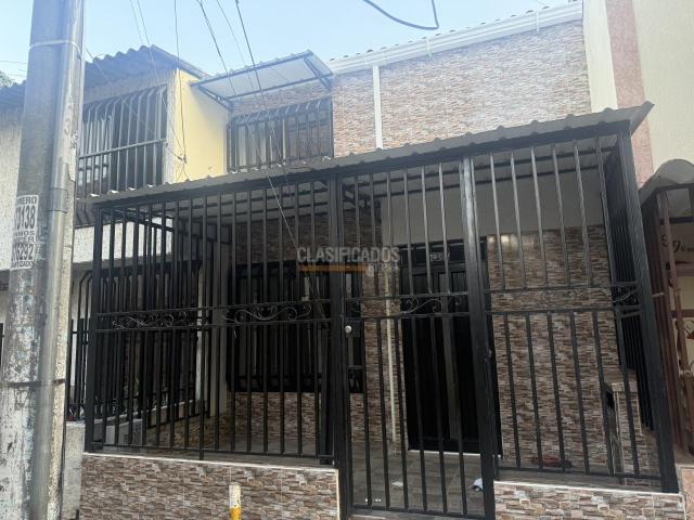 Casas, Alquiler en Villa del Prado