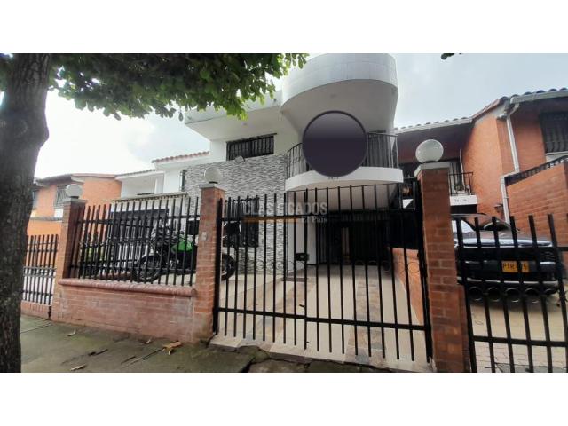 Casas, Venta en Valle del Lili