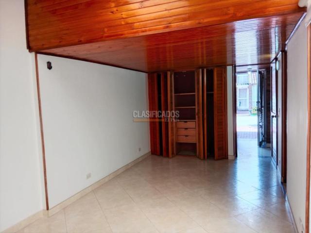 Casas, Alquiler en Chía