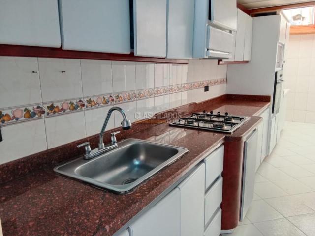 Casas, Alquiler en Chía