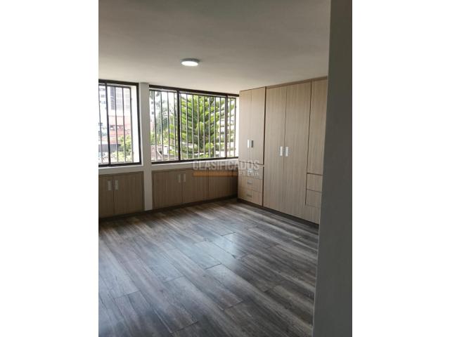 Apartamentos, Venta en Granada
