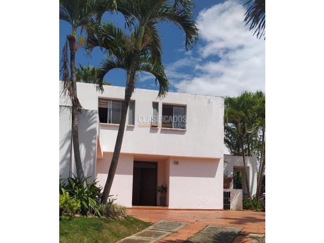 Casas, Alquiler en Ciudad Jardín