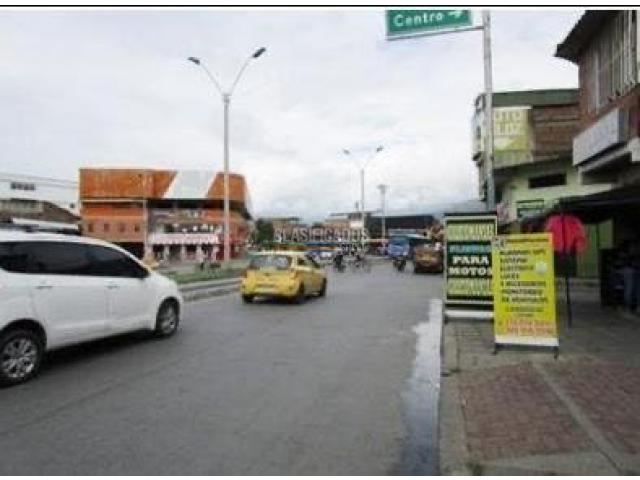 Locales y Bodegas, Venta en Centro Ccial Ciudad de Cali